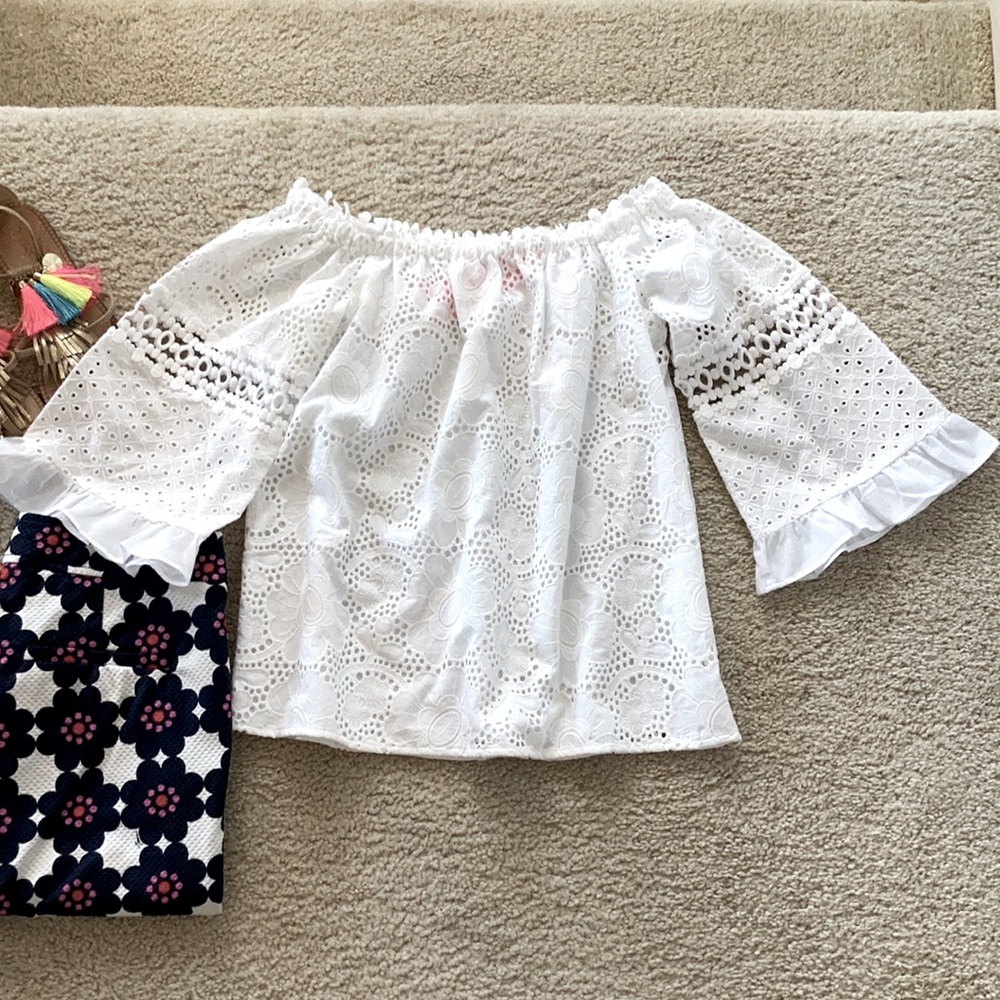 Lilly Pulitzer Laurenne Top - Picture 2 of 8